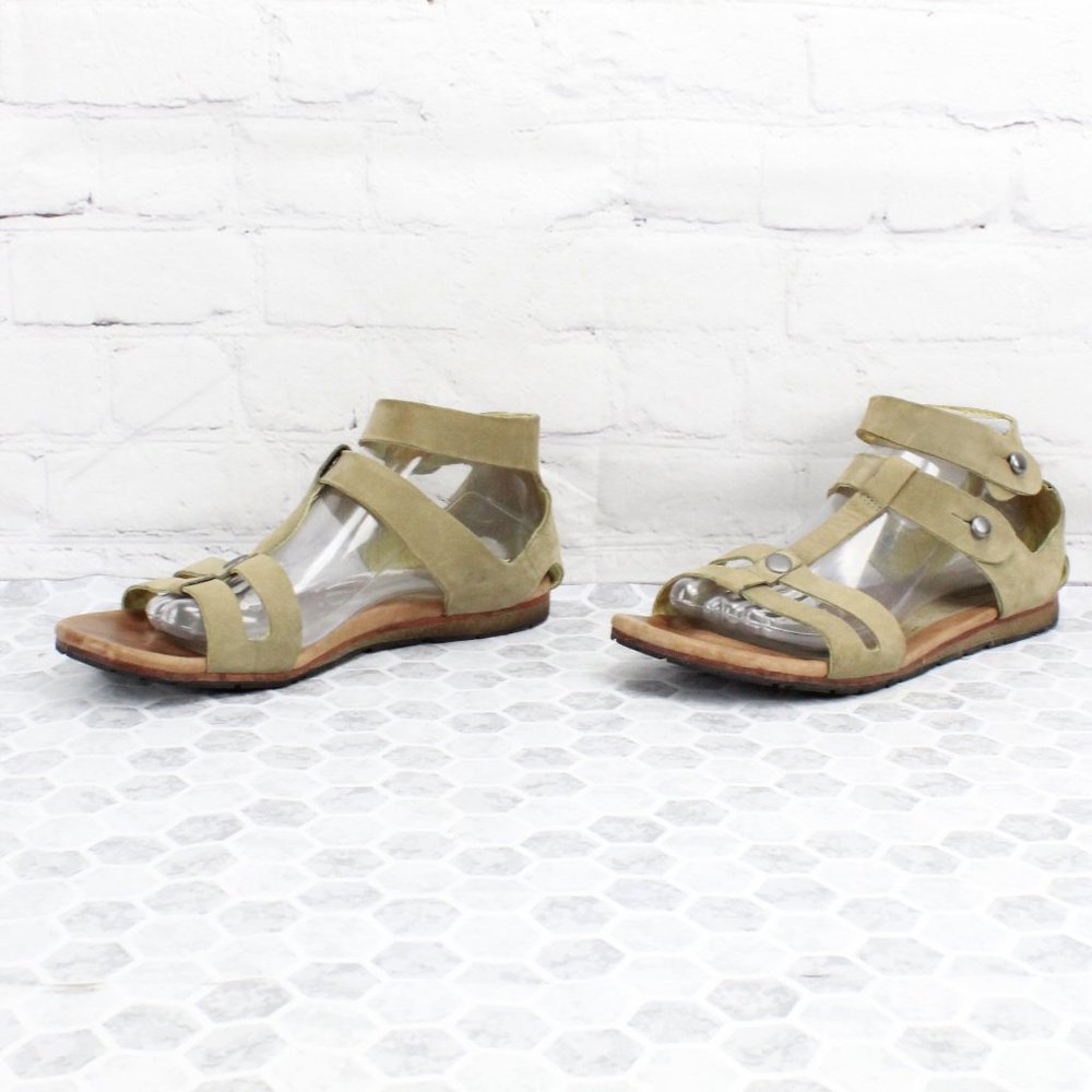 SALE! SIMPLE Brown Leather Gladiator Sandals 9.5 - Picture 3 of 8